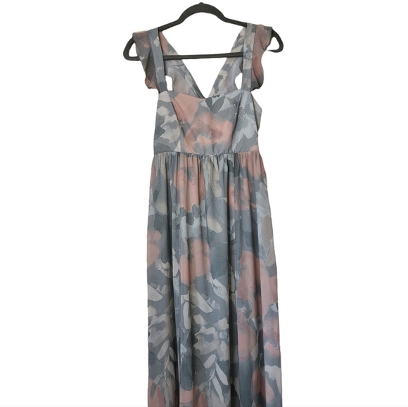 Show me your Mumu NWT June Maxi Dress Sage I Do Floral Green Blush - Picture 9 of 16